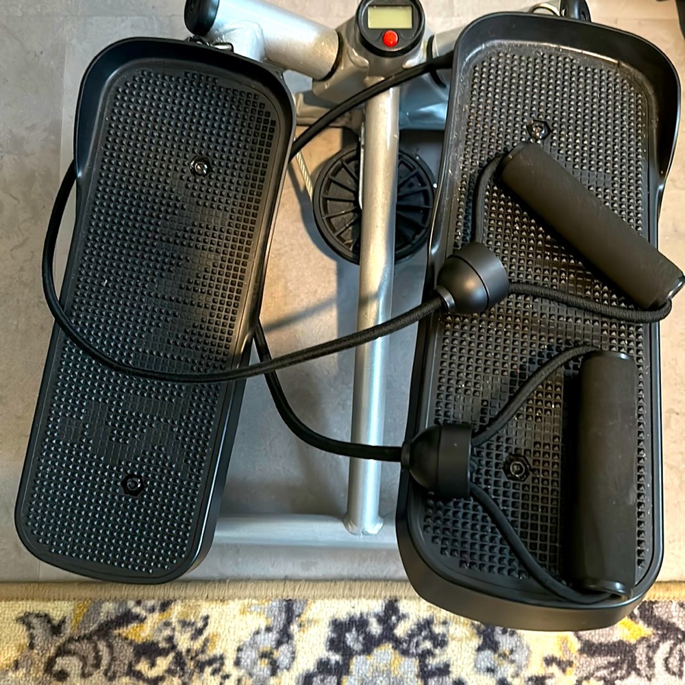 Small elliptical with resistance bands